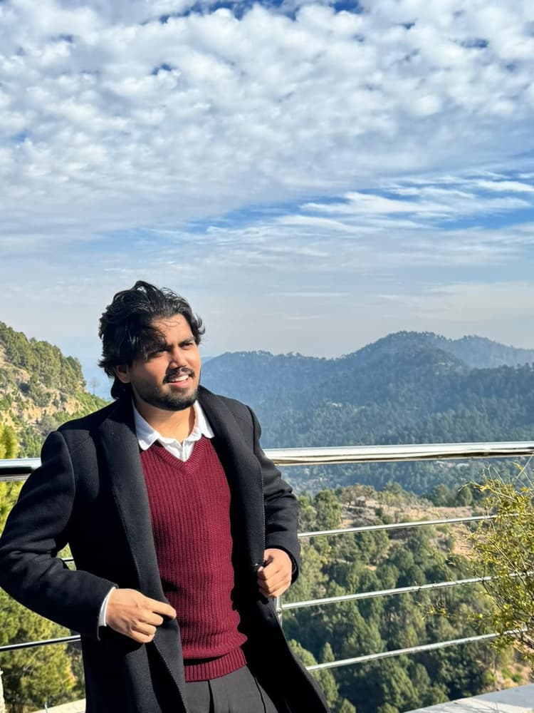 Hamza Farooq